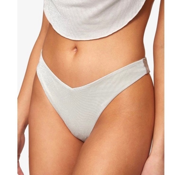 We Wore What Delilah Swim Bottow Solid Gliter 053 Silver Size L - Picture 1 of 7